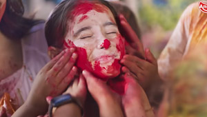 Bane Har Pal Anmol Jab Holi Ho Sabke Saath